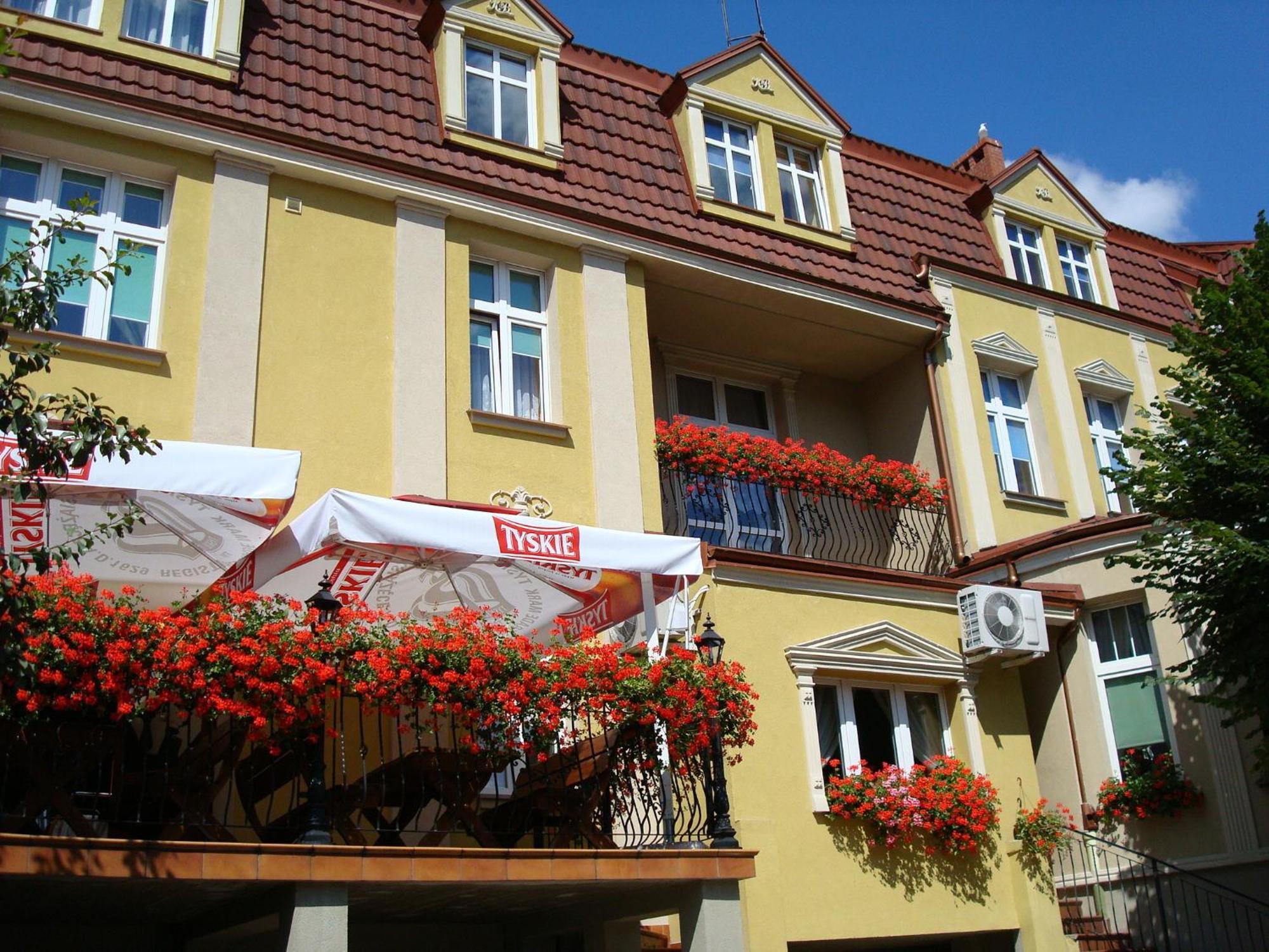 Hotel Atena Słupsk Exterior foto